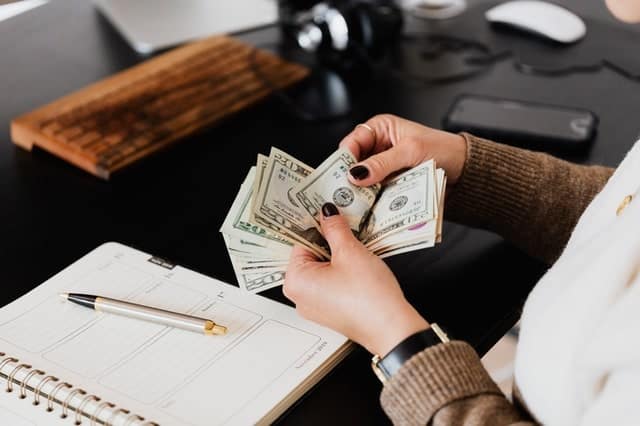How Can a Kansas City Wage Disputes Lawyer Help